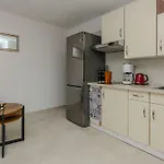 Apartment By The Sea - 18523 Vir