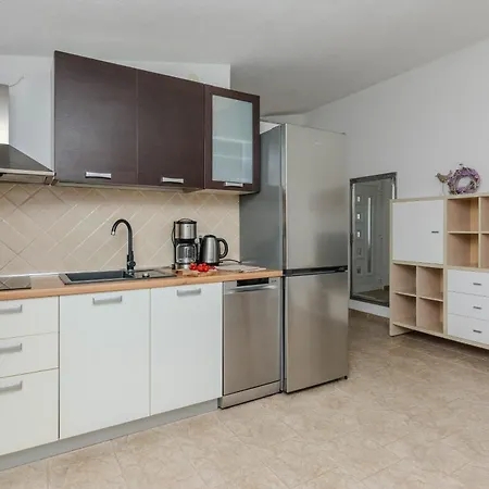 By The Sea - 18523 Apartment *