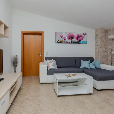 Apartament By The Sea - 18523 *