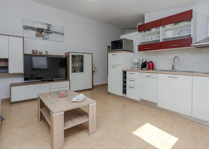 By The Sea - 18523 Apartament