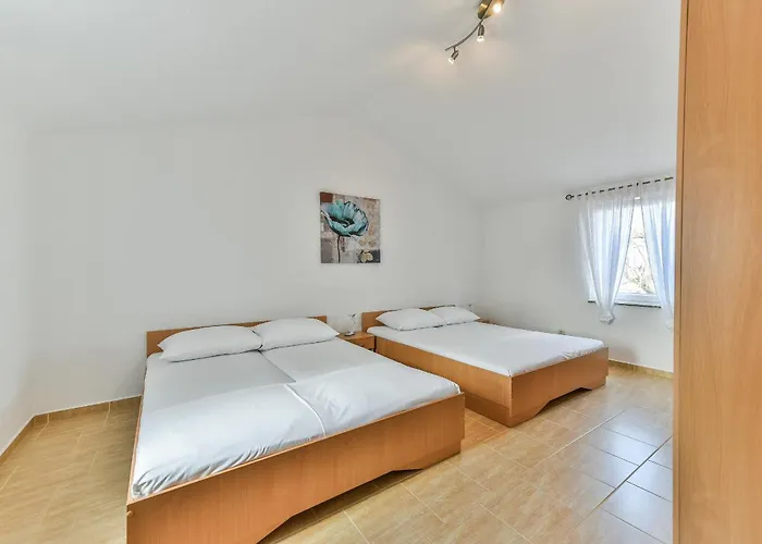 By The Sea - 18523 Apartament