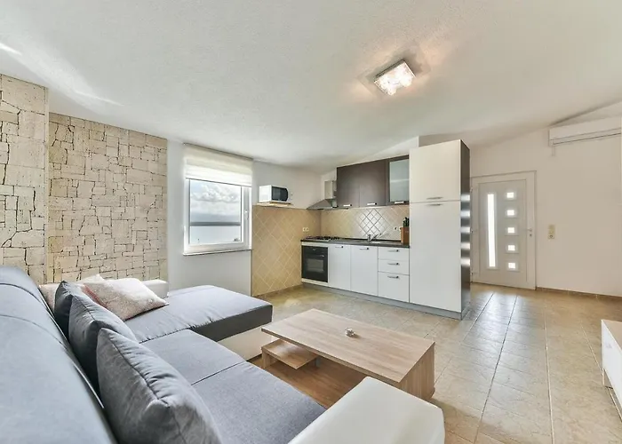 By The Sea - 18523 Vir